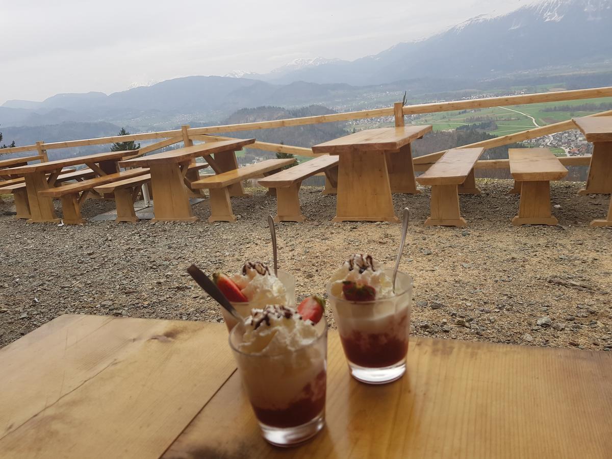 Ribno Koca Na Talezu Bed & Breakfast エクステリア 写真